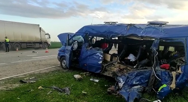 Водителя микроавтобуса, в аварии с которым погибли 5 девочек-спортсменок, отправили под домашний арест