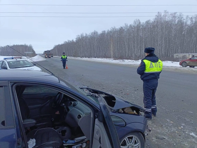 Водитель Ford получил травмы, но остался жив | Источник: ГИБДД по Свердловской области