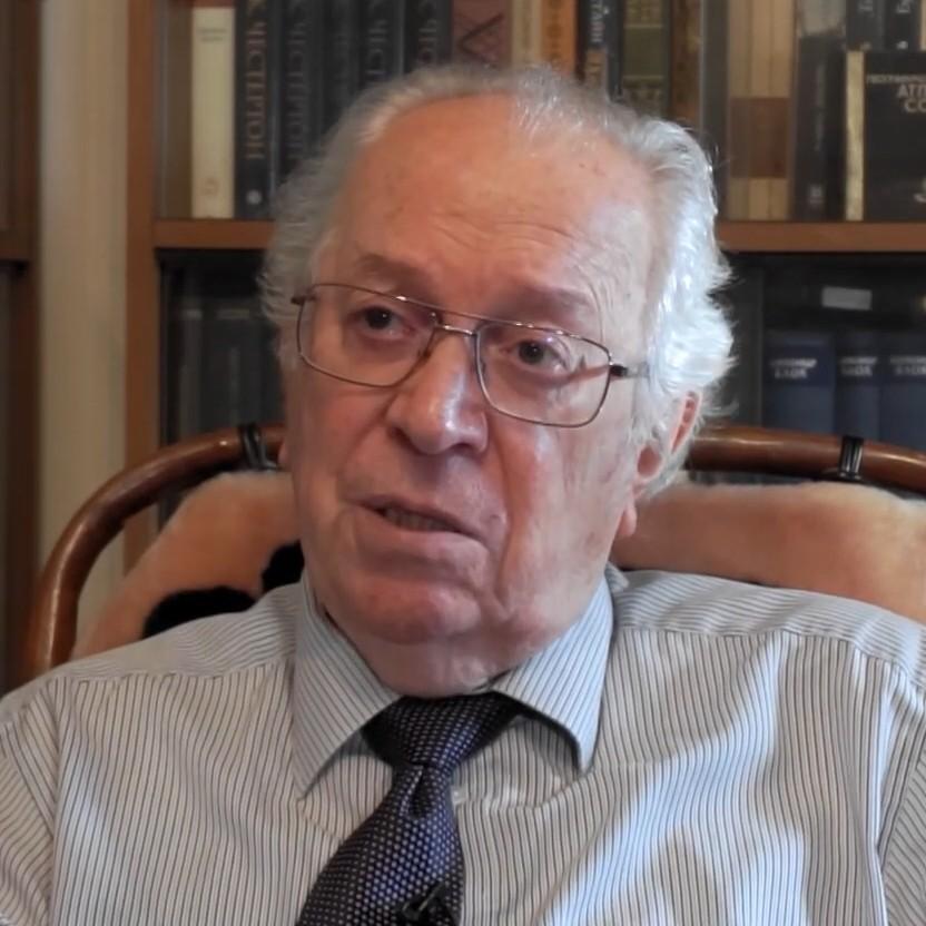 <p>Виктор Данилов-Данильян</p>