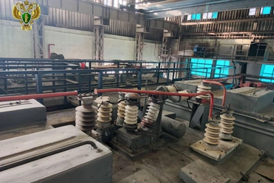 Слесарь пострадал от удара током в локомотивном депо