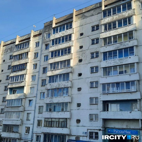 В целом, это просто 34 дома, стоящих вплотную друг к другу | Источник: Виктор Лучкин / «ИрСити»
