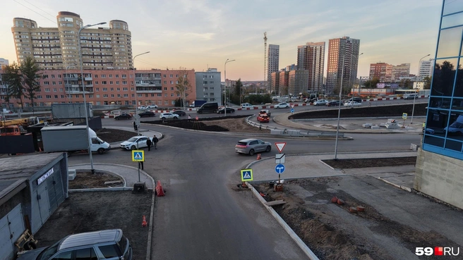 Выехать на шоссе Космонавтов с этой стороны теперь нельзя | Источник: Кирилл Хафизов / 59.RU