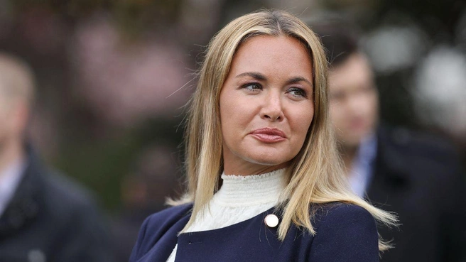 Девушка Вудса, Ванесса Трамп, якобы установила для него правила, чтобы удержать его в рамках. | Источник: MEGA