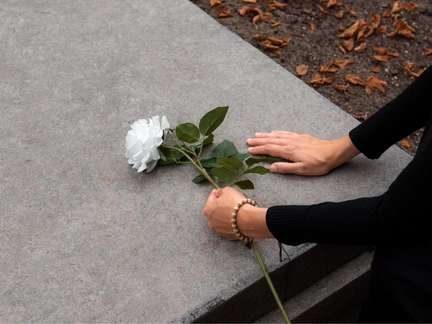 «Тела до сих пор в морге»: в Екатеринбурге не могут похоронить мать, которая неделю назад убила себя и двоих детей