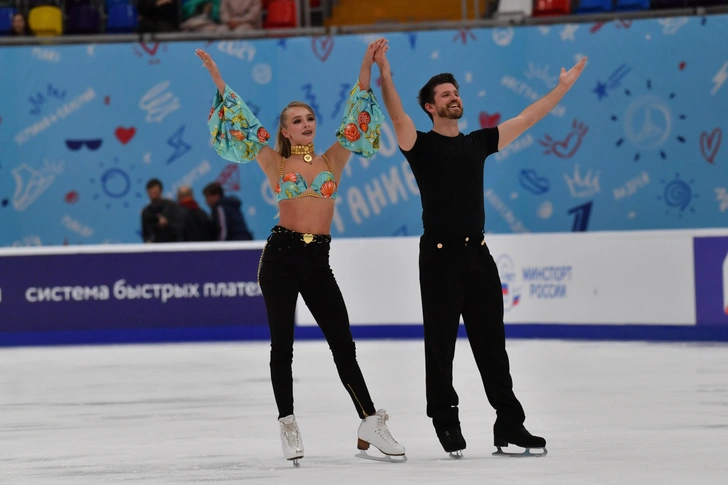 Александра Степанова и Иван Букин | www.starhit.ru