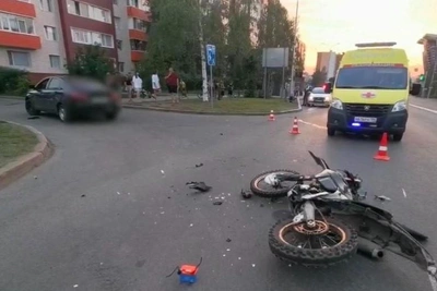 В Сургуте погиб 19-летний мотоблогер: видео момента аварии