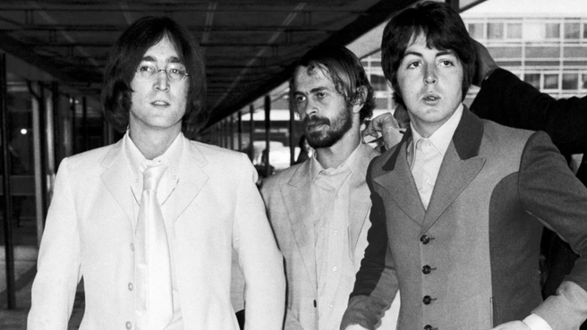О последних годах жизни основателя The Beatles расскажут в документальной саге «Неизвестный Джон Леннон» | Источник: кадр из трейлера