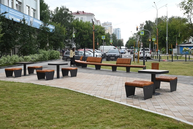 Уютное пространство стало подарком в канун Дня города | Источник: Дмитрий Емельянов