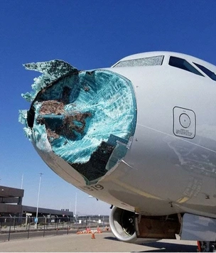 История одной фотографии: самолет, попавший под град, июнь 2018 года