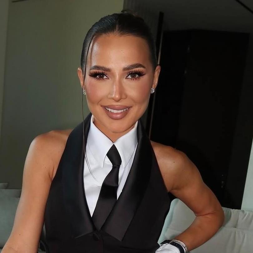 Сидящая под домашним арестом Лерчек родила сына