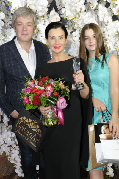 Александр и Екатерина Стриженовы с дочерью Сашей