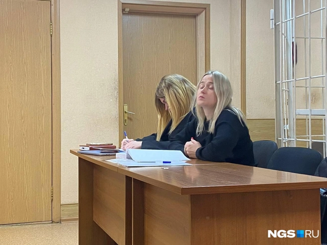 Ольга Колмакова пыталась увильнуть от фотокамеры, поэтому вышла на снимке не сильно фотогеничной | Источник: Павел Тиунов / NGS.ru