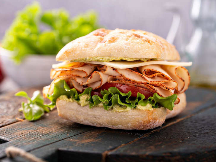 Сытный перекус: лучший рецепт сэндвичей по-итальянски, которые быстро утолят голод