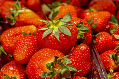 Клубника из Киргизии в Уфе продаётся с фур за наличные