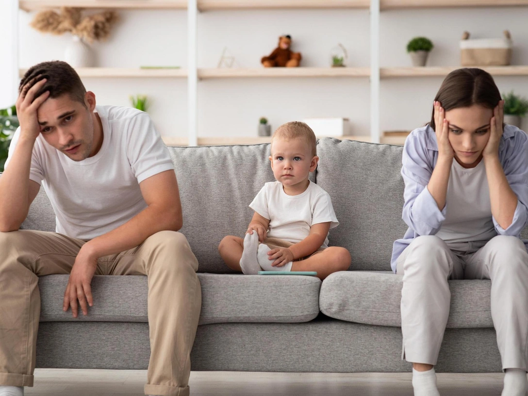 Почему многие браки распадаются после рождения детей: 6 главных проблем, с которыми сталкиваются все | marieclaire.ru