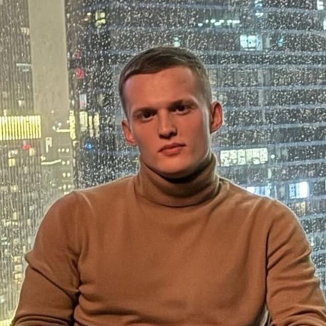 «Выбрал легкий путь»: брат Дани Милохина зарабатывает на продаже интим-фото