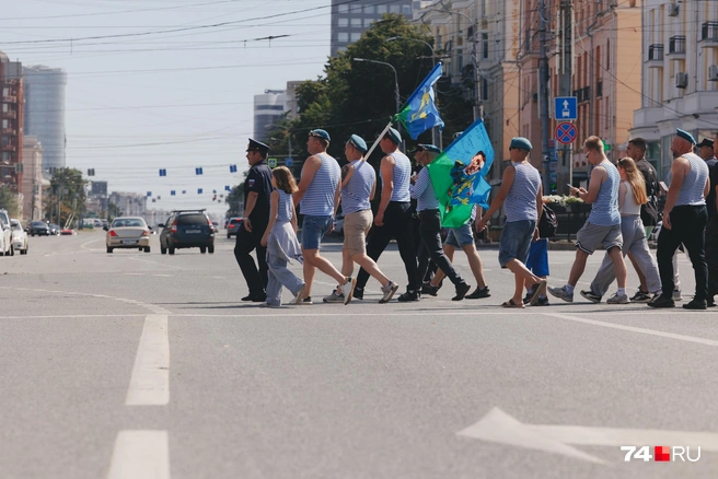 Колонна прошла по центру города | Источник: Дарья Пона
