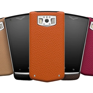 Vertu выпустил новый сенсорный телефон