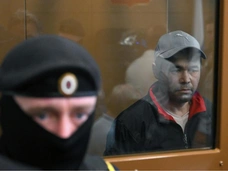 Повара «Кухни на районе», из-за которого отравились 200 человек, отправили в СИЗО
