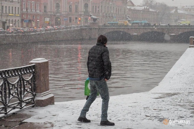 Дети захотят проверить. В Петербурге скоро начнётся опасный период | Источник: Михаил Огнев / «Фонтанка.ру»