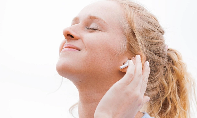 Слушаю и худею: ученые придумали, как обмануть жировые клетки с помощью звуков