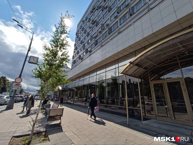 В доме моды Вячеслава Зайцева часть помещений сдается в аренду под кафе, офисы и салоны | Источник: Анастасия Харитонова / MSK1.RU