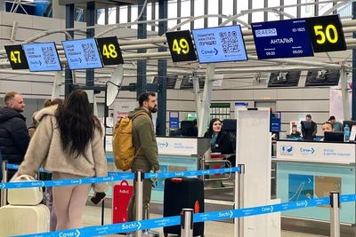 Аэропорт Сочи до конца дня примет и отправит 201 рейс