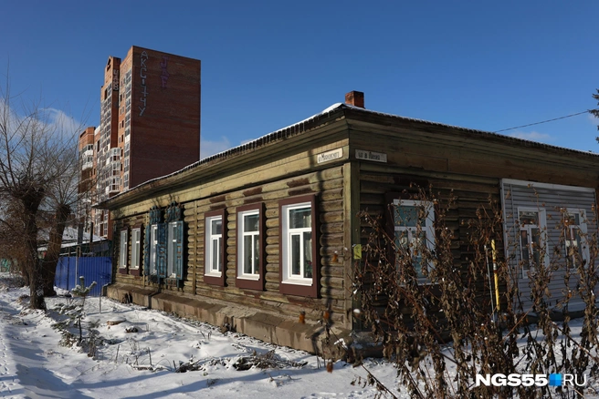 На месте частных домов хотят построить не только многоэтажки, но и школы с садиками | Источник: Евгений Софийчук / NGS55.RU
