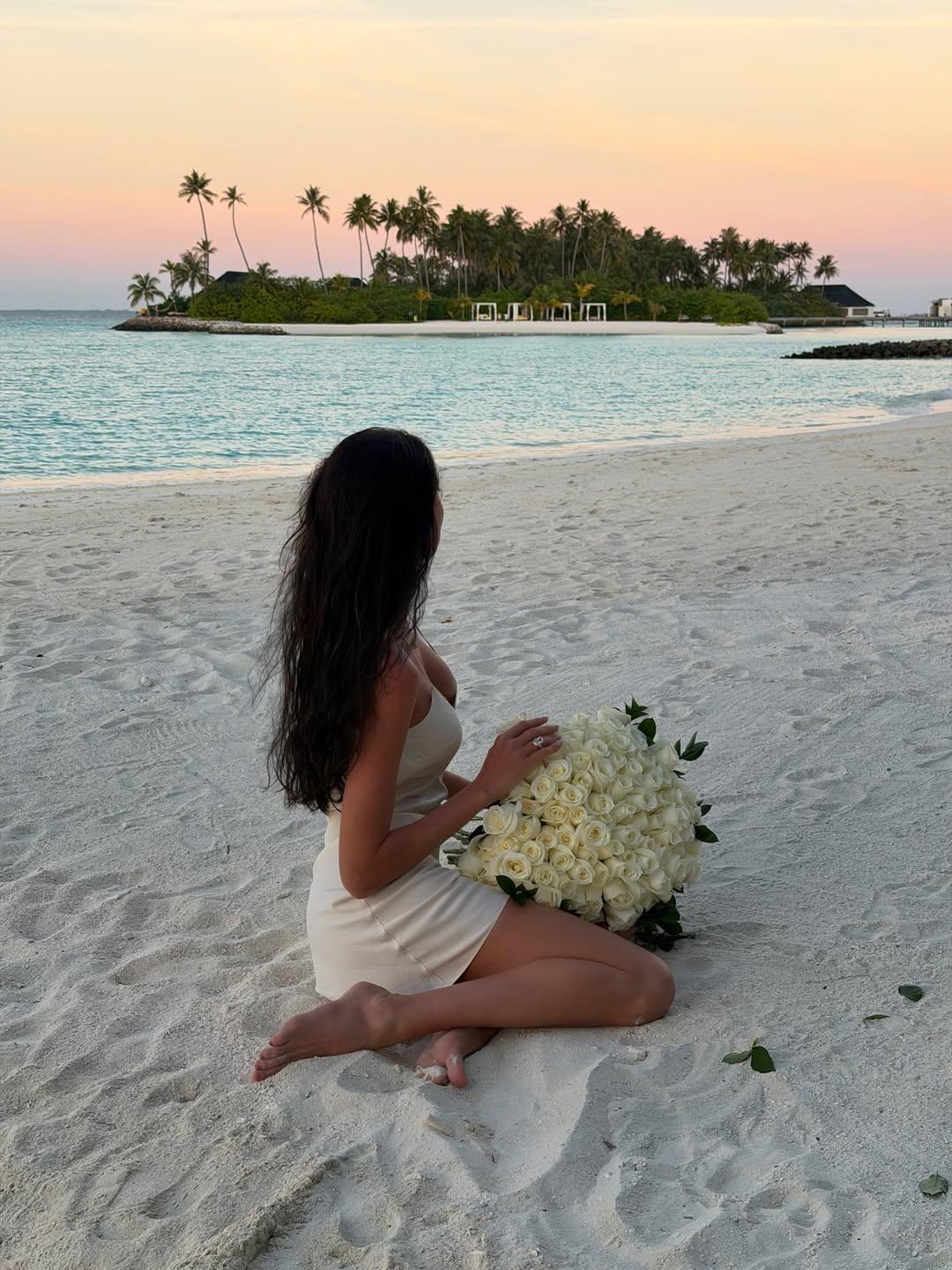 Анастасия Решетова показала кольцо и намекнула на помолвку