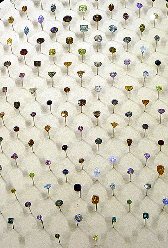 Фото №3 - Цветные бриллианты: почему все сходят по ним с ума
