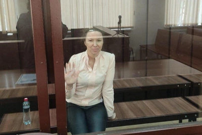 Суд установил порядок общения Исаевой с дочерью