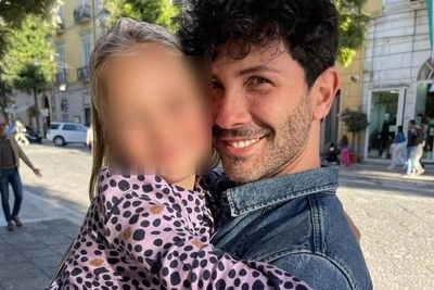 Nine-year-old daughter told of blogger mother's death