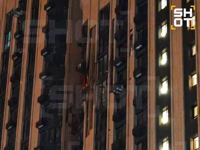 Дрон попал в 20-этажный дом | Источник: SHOT / Telegram