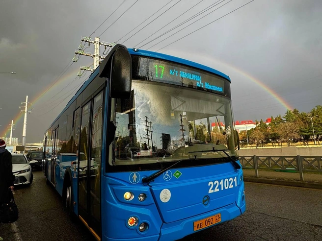 Ежедневно на линию выходит более 600 единиц автобусов семи автотранспортных предприятий | Источник: Департамент транспорта и дорожного хозяйства /telegram