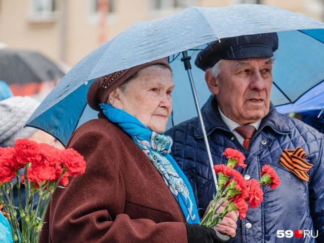 Завтра на Октябрьской площади соберутся пермяки, чтобы посмотреть парад | Источник: Тимофей Калмаков / 59.RU