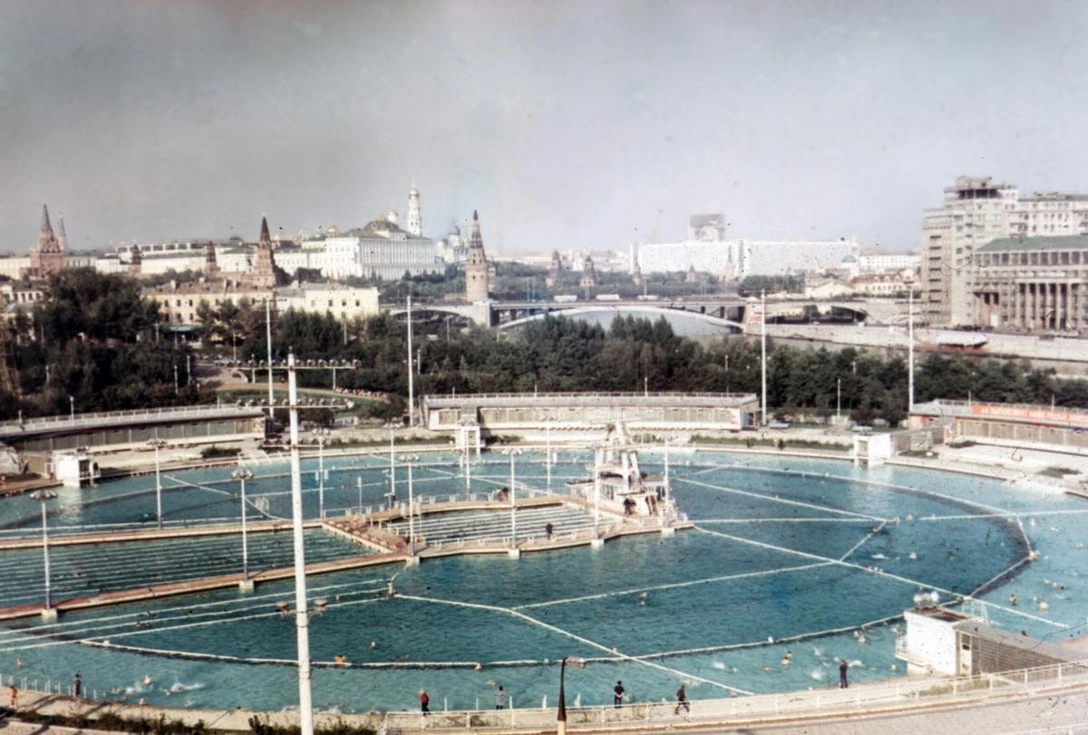 Бассейн «Москва», 1969 год. | Источник: wikipedia.org