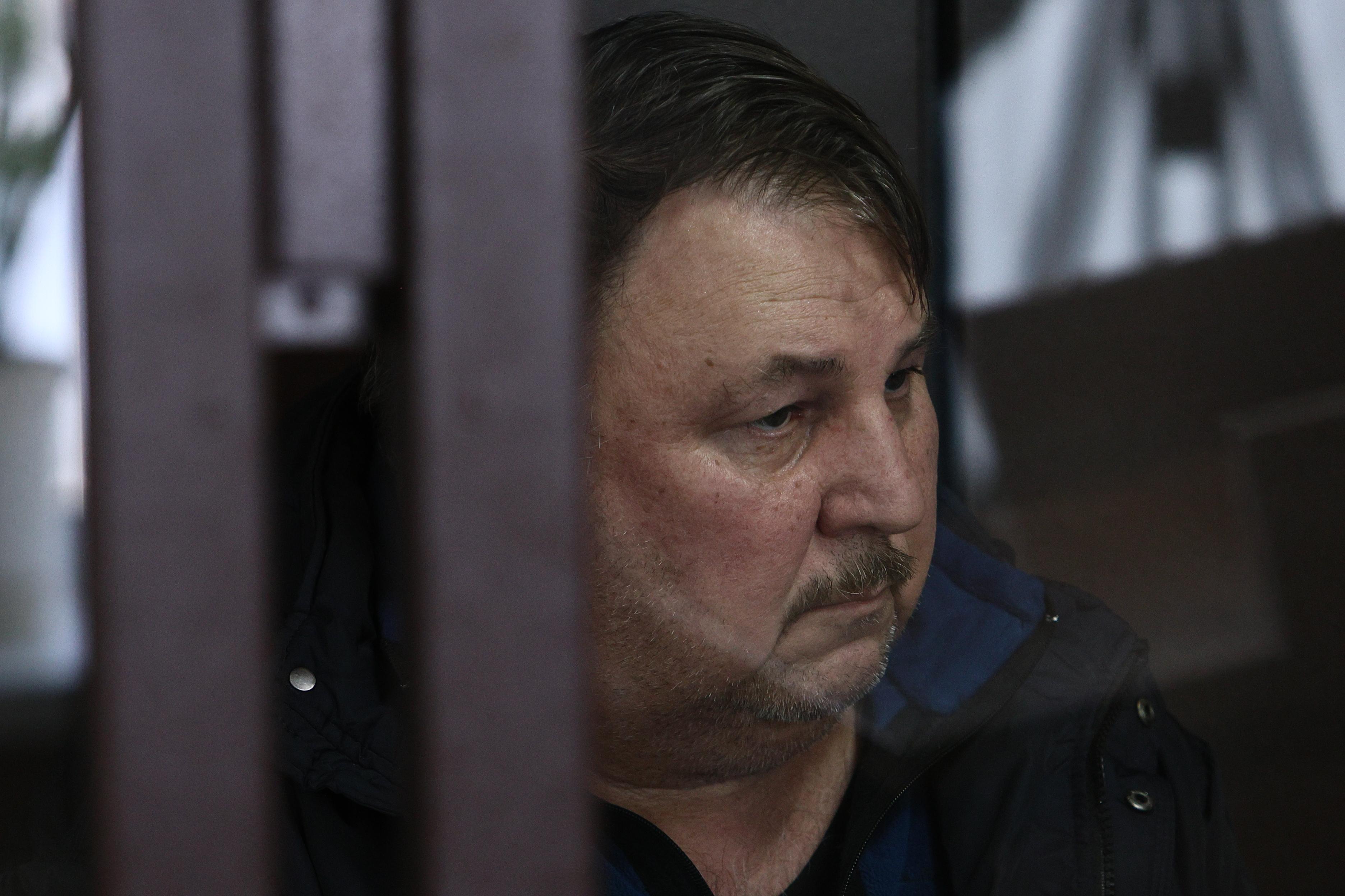 Бывшего завхоза ЮУрГАУ отправили в колонию строгого режима за «зарплату» от охранного предприятия