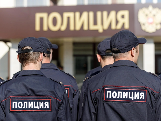 Полиция обращает внимание на нестандартную ситуацию, при которой разыскивается человек, лишившийся крупной суммы денег. | Источник: Алексей Волхонский / V1.RU