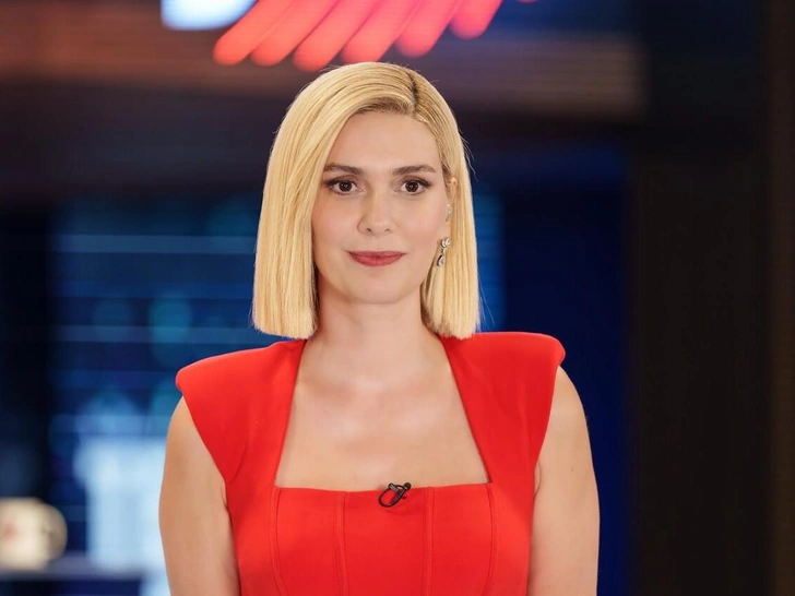 Бергюзар Корель в сериале «Дилемма» | Источник: Кадр из сериала «Дилемма»