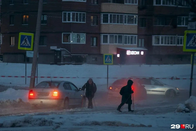 В декабре на этом участке случилась авария на водопроводе  | Источник: Иван Митюшёв