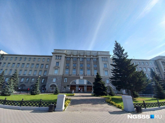 В университете искали подозрительные предметы | Источник: Анна Иванина / NGS55.RU