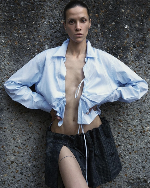 Блуза, юбка, все&nbsp;— Prada.