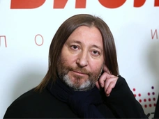 Причины расставаний, обвинения визажиста в домогательствах, политика. О чем молчит Шура Би-2