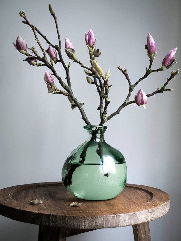 Идеи декора с ветками в вазе