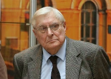 Олег Басилашвили попал в больницу