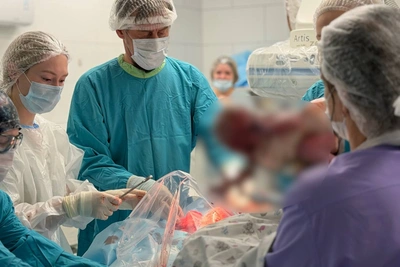 В Удмуртии врачи спасли женщину и ребенка при сложных родах