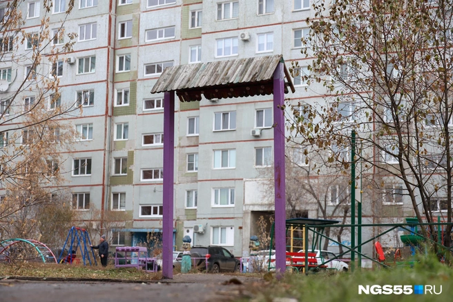Конструкция выглядит как портал в другое измерение | Источник: Евгений Софийчук / NGS55.RU