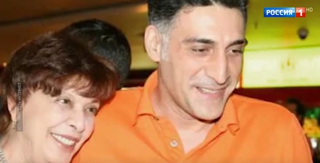 Маргарита все 9 месяцев, пока Кеосаян был в коме, скрывала от его матери реальное положение дел | Источник: Малахов. Маргарита Симоньян: Не первая любовь (14.09.2026)