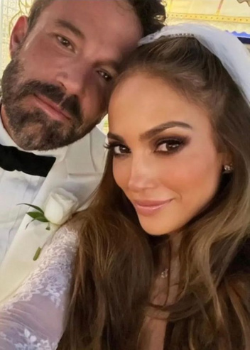 Дженифер Лопес и Бен Аффлек поженились — первые фото со свадьбы