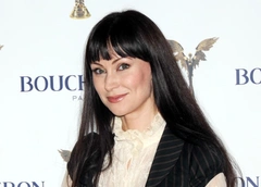 Нонна Гришаева о вере и блестящей актерской карьере: «Всю жизнь Бог ведет меня за руку. Всегда все подсказывает»